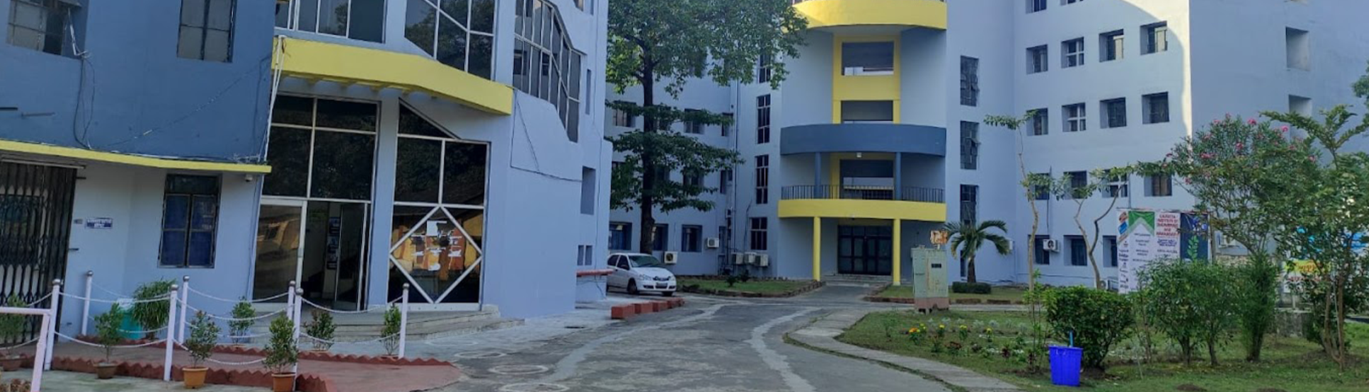 college banner image img_71_QYu18UKD57v7CeKlZxV3h2rbAdA2ziuhOLD0kFxP.png